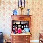Luxurious Classical Dutch Styled In Centre Of -
